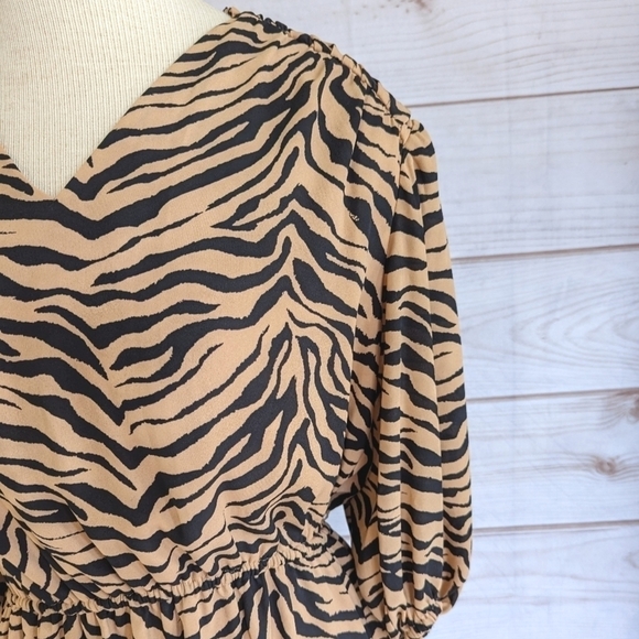 Rebecca Minkoff Isabella Tiger Print Crepe Mini Dress in Black and Tan Sz Small - Picture 10 of 16